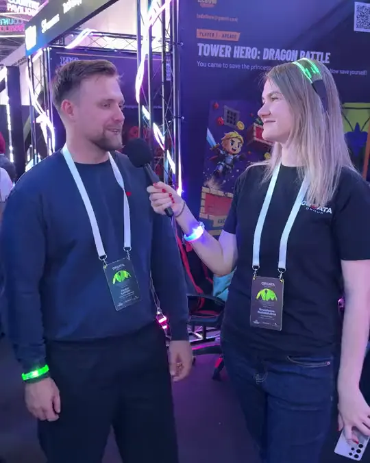Интервью на стенде Elbow Group.